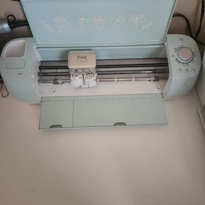 Cricut Explore Cut Smart 2